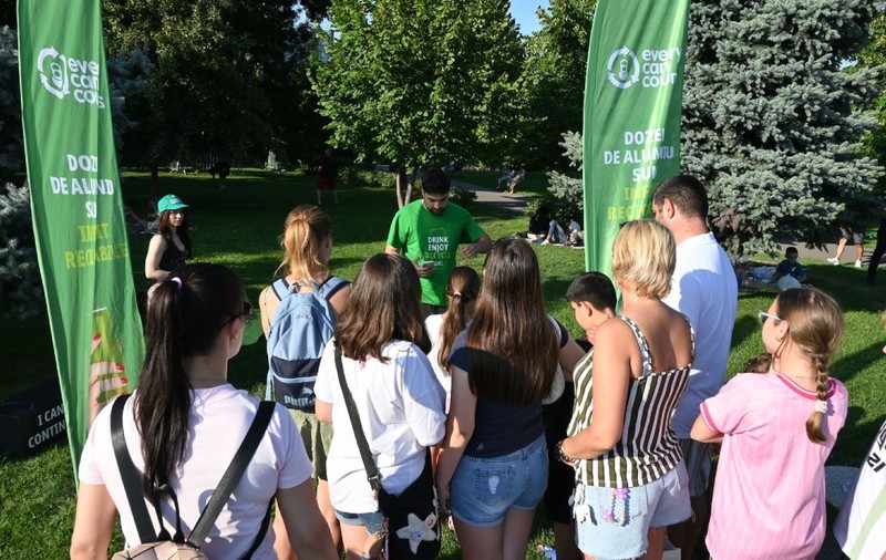 De ce aleg tinerii doza de aluminiu. Și ce ne spune asta despre cum privesc sustenabilitatea