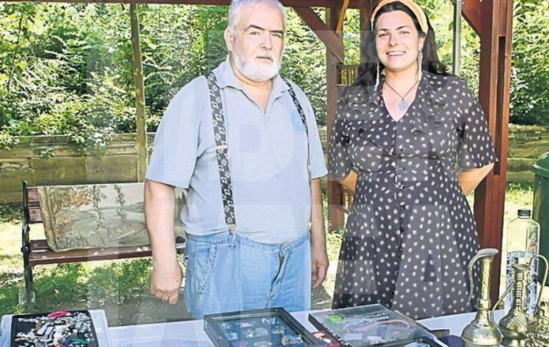RĂZBOI între ION COTEANU ŞI DANA MARIJUANA: "Să se SPÂNZURE, n-am nevoie de C***E la uşa mea!"