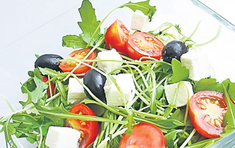 Salată cu rucola | O reţetă sănătoasă