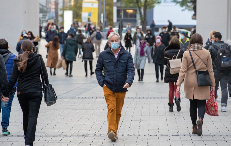 Număr-record de spitalizări de COVID-19  în cel puţin 14 ţări din Europa. România este în topul celor mai afectate, raportat la populația țării