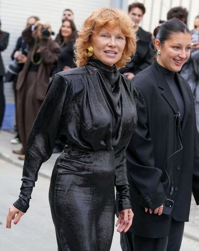 Primele informații despre idila dintre Pamela Anderson și Tom Cruise. Ce spun apropiații celor doi