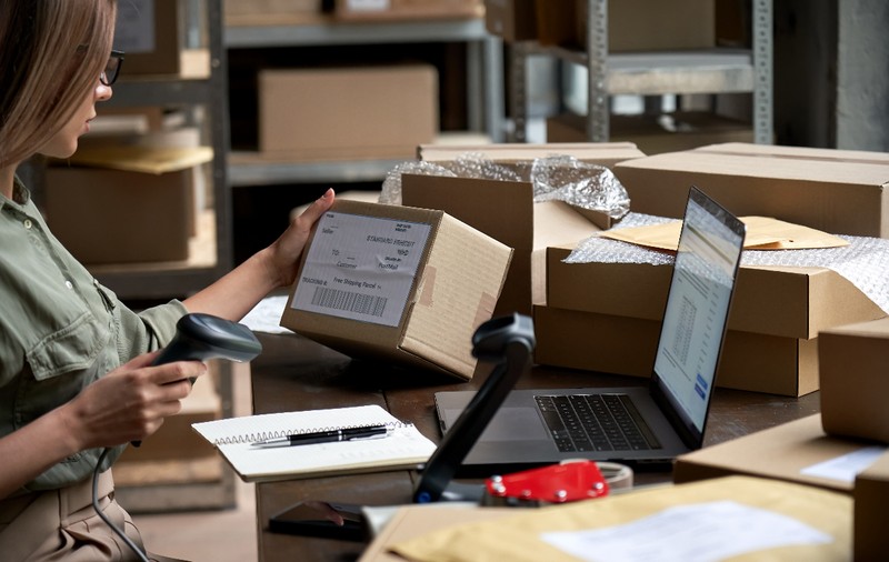 Italia va introduce o taxă pe coletele ieftine din afara UE, pentru a proteja industria modei