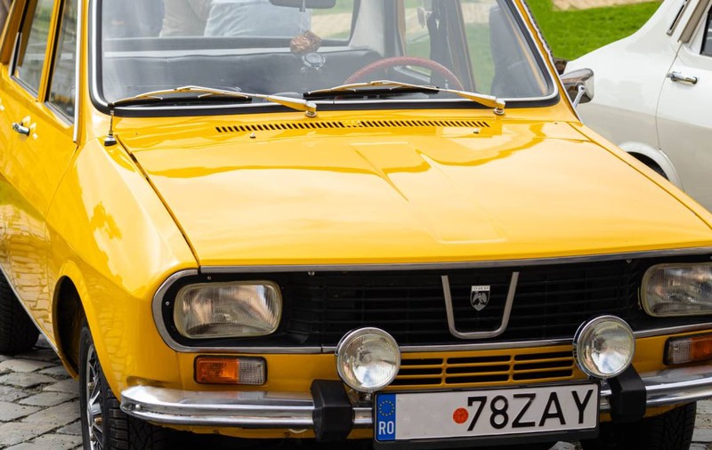 Povestea neștiută a proiectului Dacia 1800 și a producției Renault 18 în România: ce spune fiul designerului Gaston Juchet despre modelele istorice