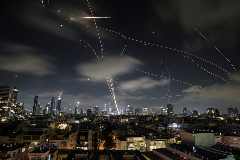 Sistemul israelian antiaerian Iron Dom în acțiune, Foto: Profimedia