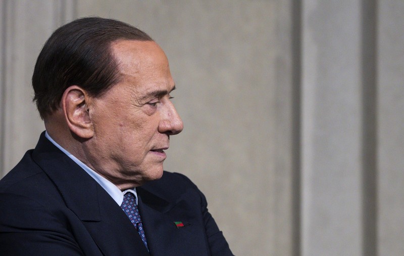 Silvio Berlusconi este implicat într-un nou dosar de prostituție. A fost pus sub acuzare