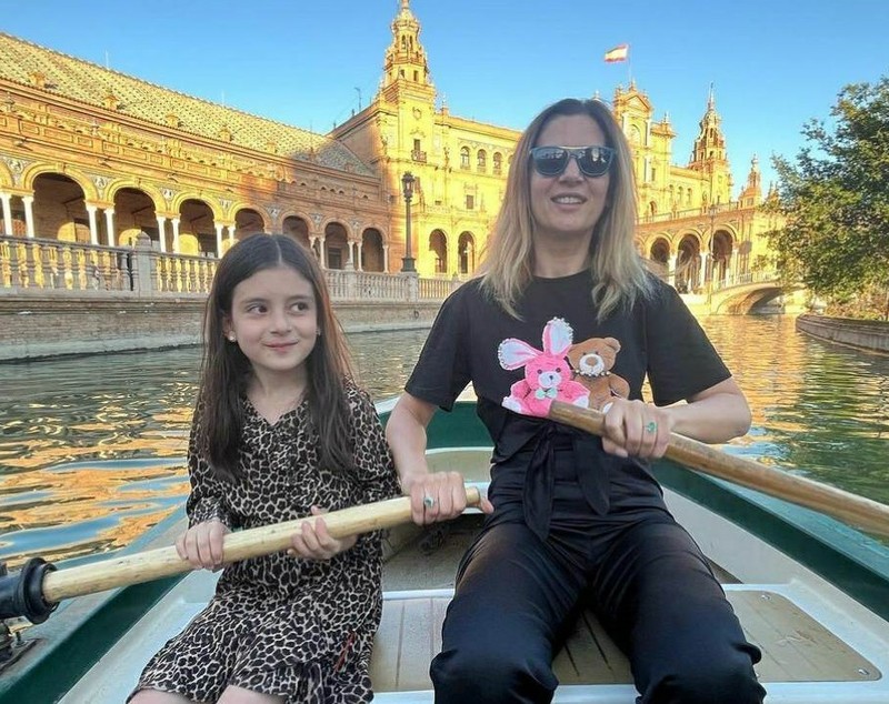 De ce Amalia Enache și-a înscris fiica la o școală privată. Ce spune prezentatoarea despre învățământul la stat: „Nu este adaptat la nevoile părinților”