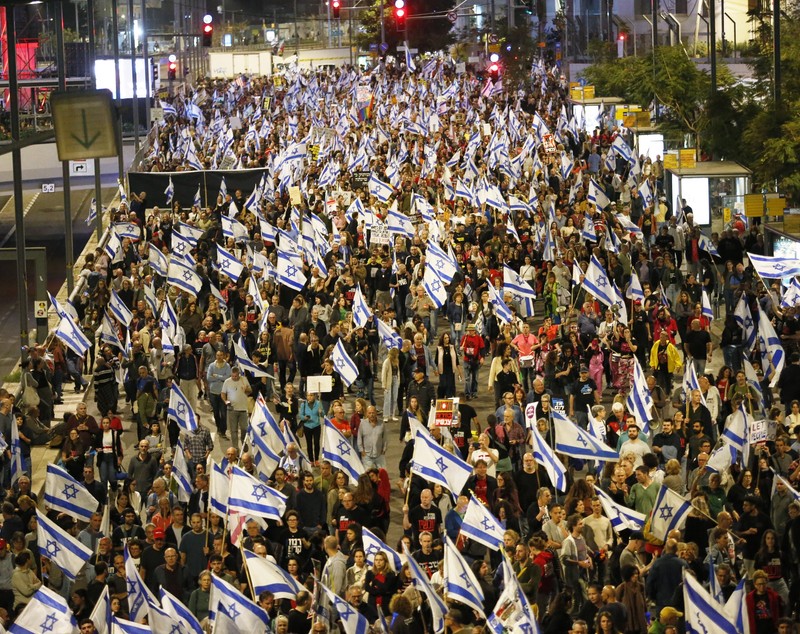 Zeci de mii de israelieni au cerut un acord privind eliberarea ostaticilor, într-un protest față de Netanyahu, la șase luni de război