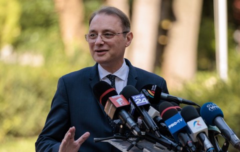 Luca Niculescu.