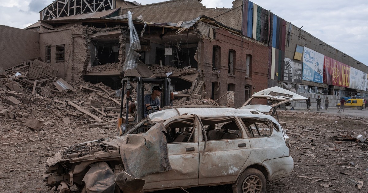 Rușii au atacat Consulatul Onorific al Letoniei în Sloviansk, Ucraina Foto: Profimedia