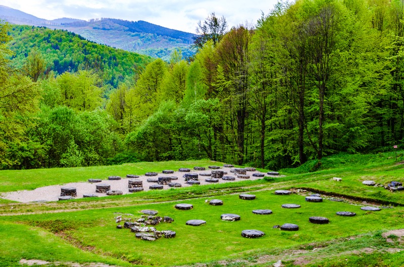 Ruinele cetății Sarmizegetusa- Regia