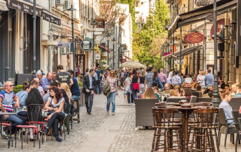 Un ziar spaniol scrie despre București că e „cel mai ieftin oraș din Europa de vizitat toamna”: „Cazare 30 de euro și meniuri pentru mai puțin de 10”