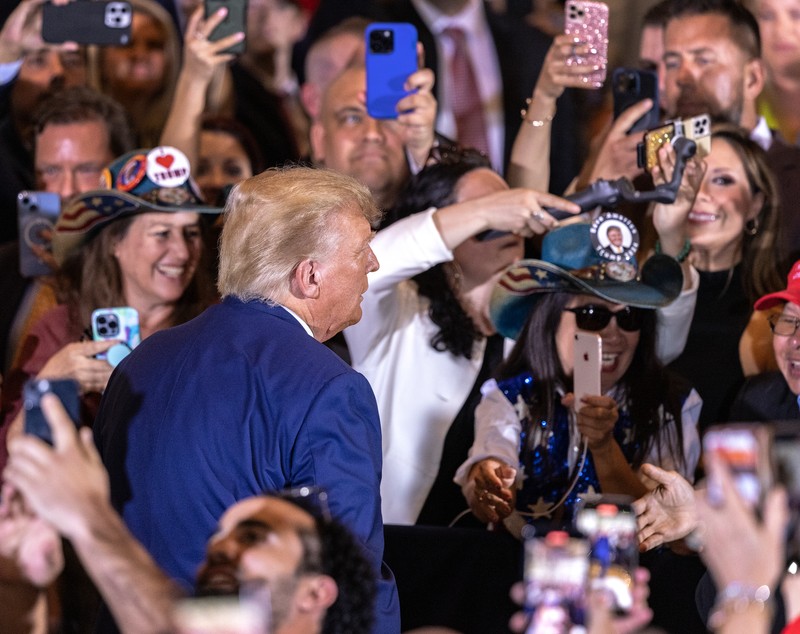 Trump numește ancheta împotriva sa „o intervenție electorală masivă”. Discurs în fața susținătorilor plin cu acuzații la adresa justiției