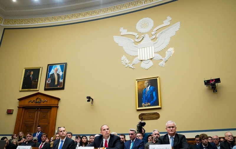 OZN-urile și extratereștrii, subiect de discuții în Congresul american. Un martor a spus că piloților le e frică să povestească despre ce văd