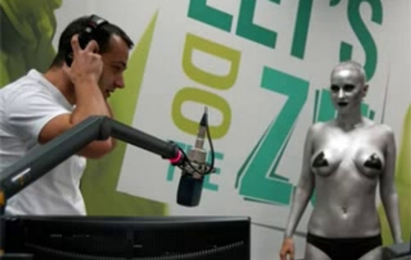 Ea este fata care a avut curajul să se dezbrace nud în fața lui Morar și Buzdugan