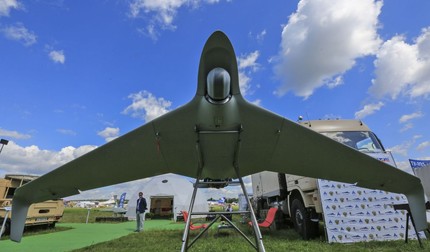 O dronă Zala 1421-16E5 la o expoziție din Rusia, în 2017 FOTO: EPA