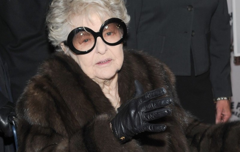 O STEA de pe BROADWAY s-a STINS! ELAINE STRITCH a MURIT!
