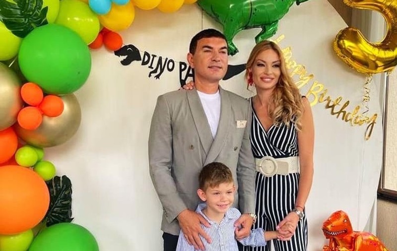 Cristi Borcea, în vacanță alături de Valentina Pelinel și fiul lor. Cum a fost pozat afaceristul