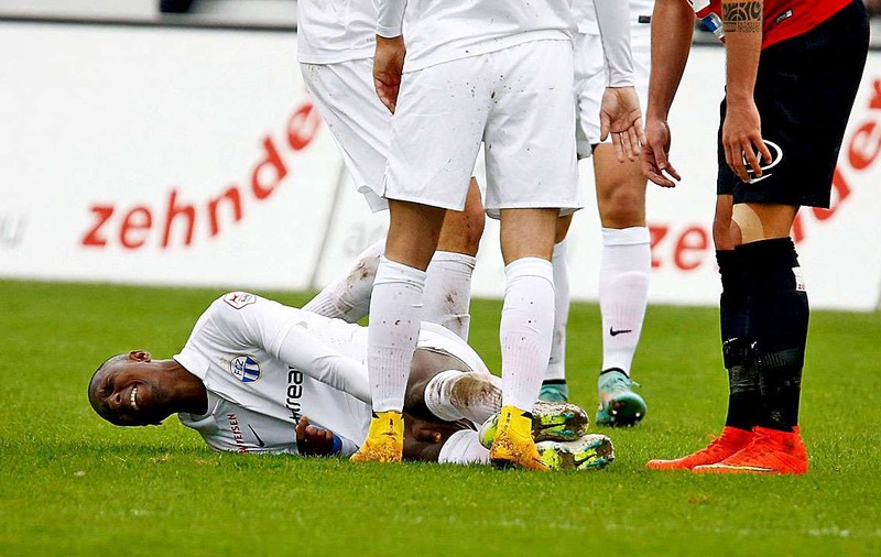 După BRUTALITATEA asta, s-a lăsat de FOTBAL! Incredibil, ce DRAMĂ: tot el va fi deportat din Elveția!