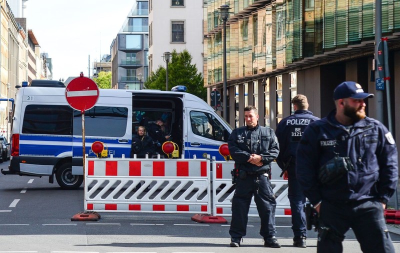 Tânără din Buzău, sechestrată în Germania, salvată de polițiști