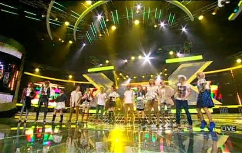 Energie și talent pe scena X-Factor. Vezi ce piesă zvăpăiată au interpretat 9 concurenți! VIDEO