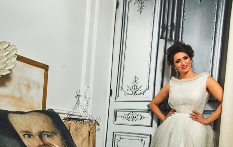 Cine este STILISTUL prezentatoarei Ela Crăciun | FOTO