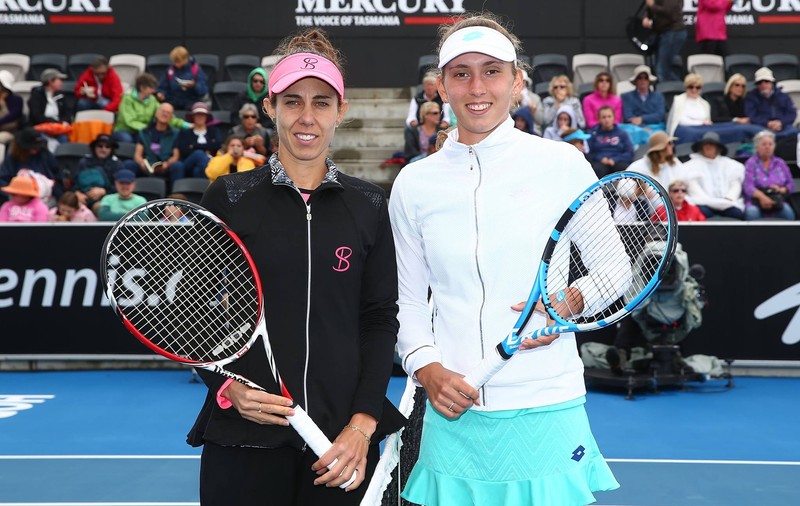 Mihaela Buzărnescu - Elise Mertens, finala turneului de la Hobart. Revenire de senzație, apoi cădere pentru ”Magic Miki”. Meci bramburit de ploaie: prosoape și aparate de uscat terenul