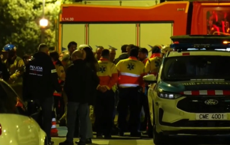Incendiu într-un bloc cu cinci etaje din Manlleu, Spania: cinci oameni au murit, iar patru au fost răniți | VIDEO
