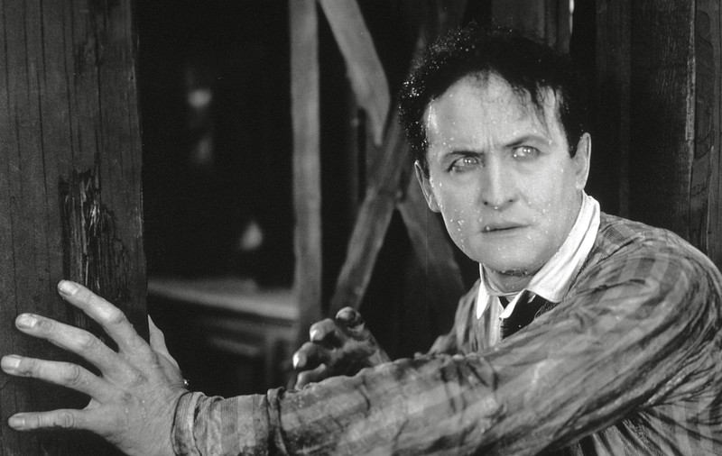 Luptă pentru moștenirea magicianului maghiar Houdini împotriva unui teatru din Madrid: „Câștigă fără drept 2,1 milioane de euro”