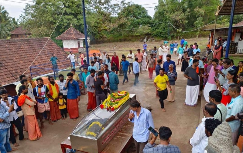 Funeralii organizate în India pentru un crocodil „vegetarian”: „Babia, animalul lui Dumnezeu”