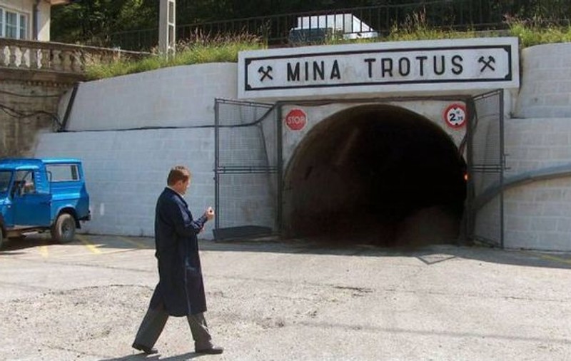 Se întâmplă în România! Au furat 8 tone de sare într-o oră!
