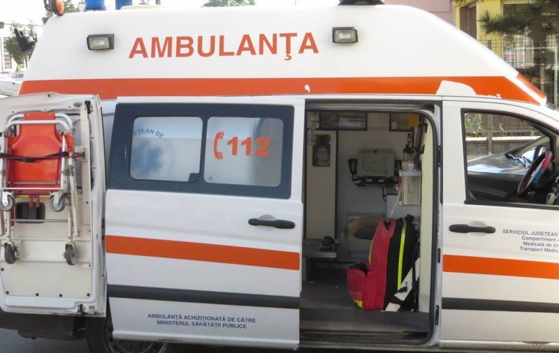 Patru copii și șase adulți, intoxicați cu monoxid de carbon într-o locuință din Ialomița