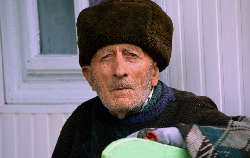 INTERVIU VIDEO| Caporal în retragere Ioan Moroșanu, veteran de război, și istoria văzută prin ochii lui. ”Cum a fost atunci? Rău, Doamne, rău. Un măcel”