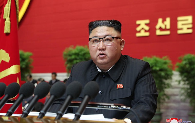 Kim Jong-un, reales conducător absolut în Coreea de Nord. Sora sa, eliminată din conducerea partidului unic
