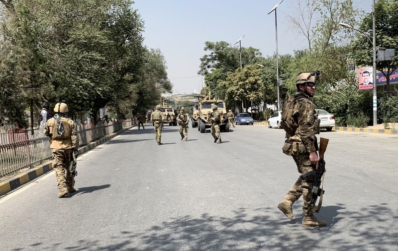 Donald Trump a anunțat încetarea negocierilor cu talibanii după atacurile de la Kabul în care au murit doi români