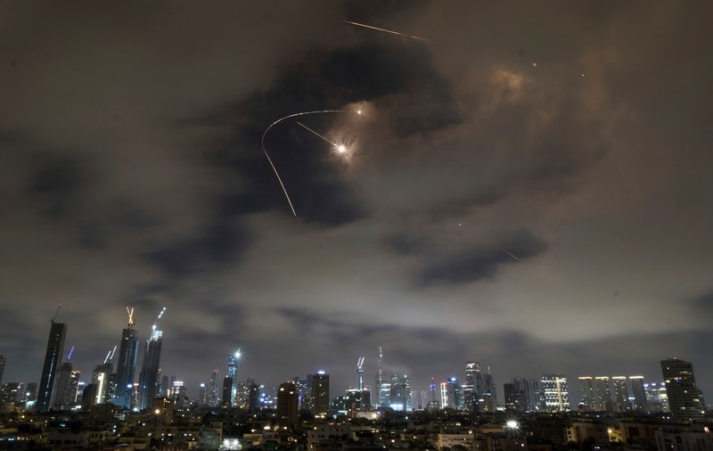 Război Israel – Iran, ziua nouă: Ayatollahul Ali Khamenei și-a ales succesorii, în cazul în care va fi ucis. Israelul revendică eliminarea altor comandanți iranieni