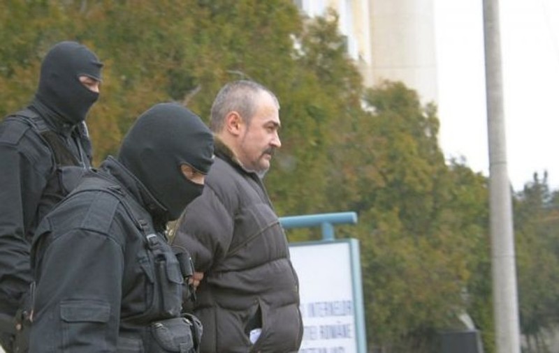 Unul din cei mai cunoscuți interlopi ieșeni, eliberat prin legea recursului compensatoriu, a fost arestat din nou după ce a sechestrat și violat o tânără de 17 ani