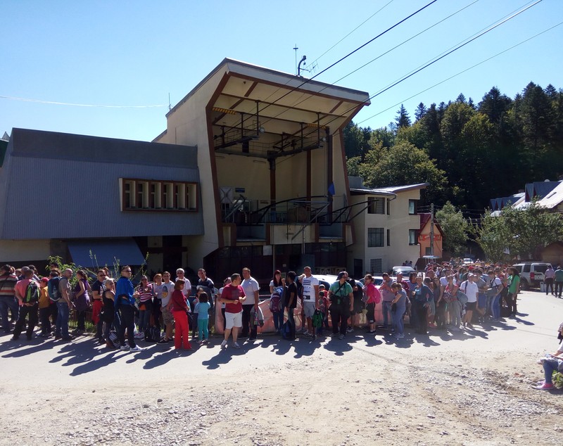 Aglomerație la munte în ultimul weekend de vară GALERIE FOTO