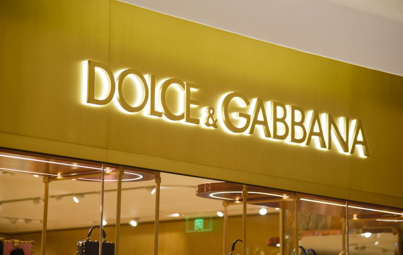 Casa Dolce & Gabbana acuzată de rasism în China. Ce gest i-a jignit pe chinezi