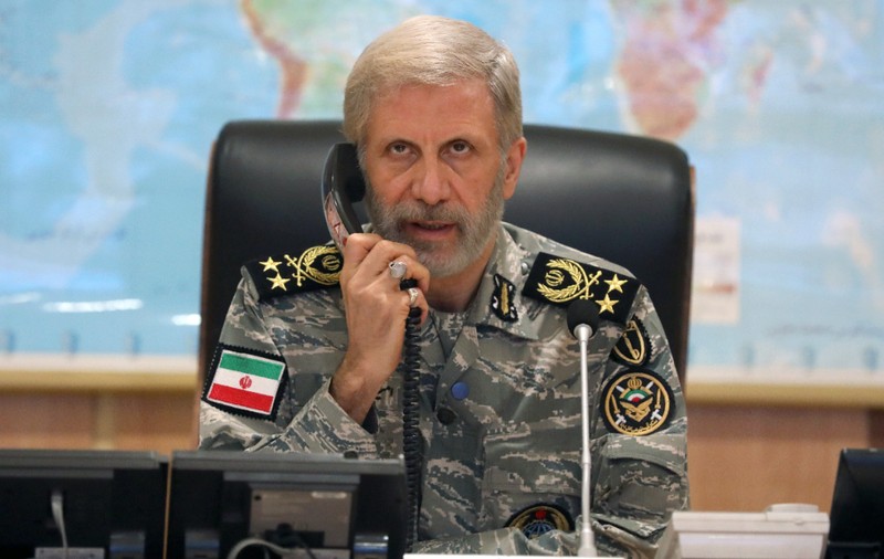 Iranul oferă o recompensă de 30.000 de dolari pentru fiecare soldat american ucis sau capturat. Femeile primesc dublu