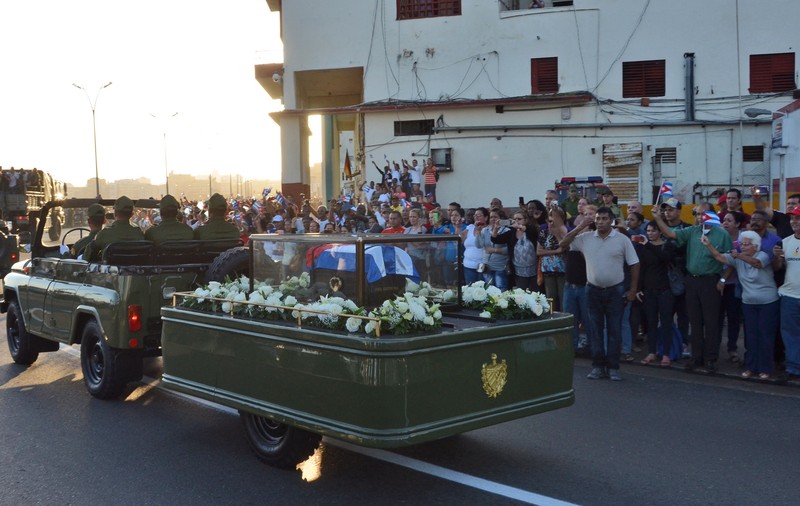 Funeralii Fidel Castro | Convoiul cu urna funerară a început un “pelerinaj” de patru zile