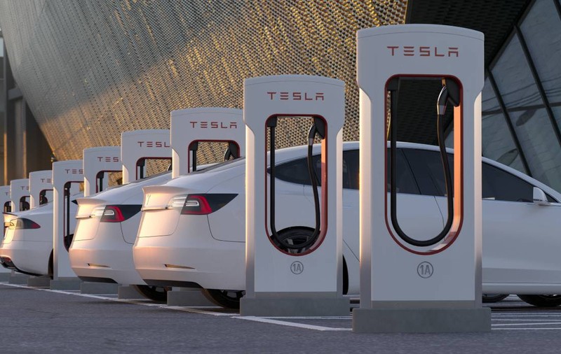 Elon Musk pierde miliarde de dolari după ce acțiunile Tesla au scăzut cu 8%