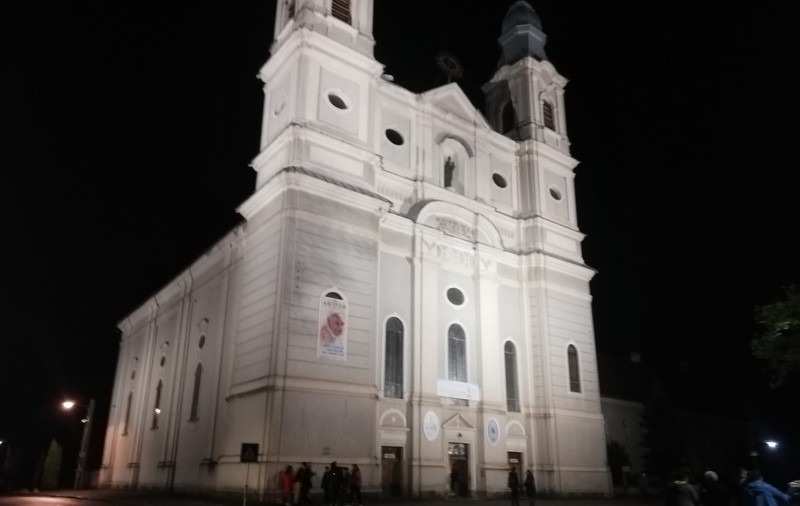 Orașul Miercurea Ciuc este securizat în așteptarea Papei Francisc. Mai mulți pelerini petrec noaptea în catedrala de la Șumuleu Ciuc