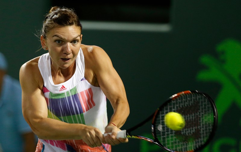 Simona Halep - Julia Goerges (Germania), în turul III la Miami Open. Meciul se joacă sâmbătă, la 21.00. Românca are probleme stomacale!