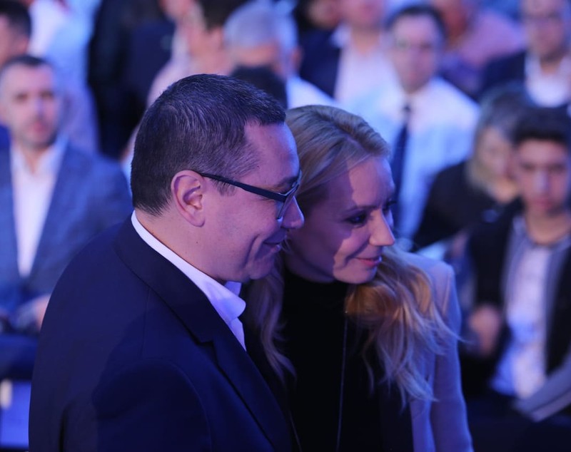 FOTO | Pro România și-a lansat candidaţii la alegerile europarlamentare. Victor Ponta, ironic la adresa lui Dragnea: "Vreau să vă anunţ că nu mă căsătoresc!"