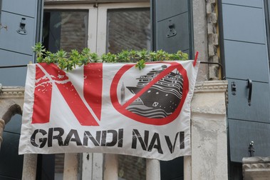 Protest în Veneția față de navele de croazieră | FOTO: EPA