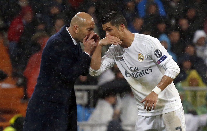 Zidane şi Ronaldo, cei mai buni din Spania în luna mai. Cei doi au adus Realului al 33-lea titlu