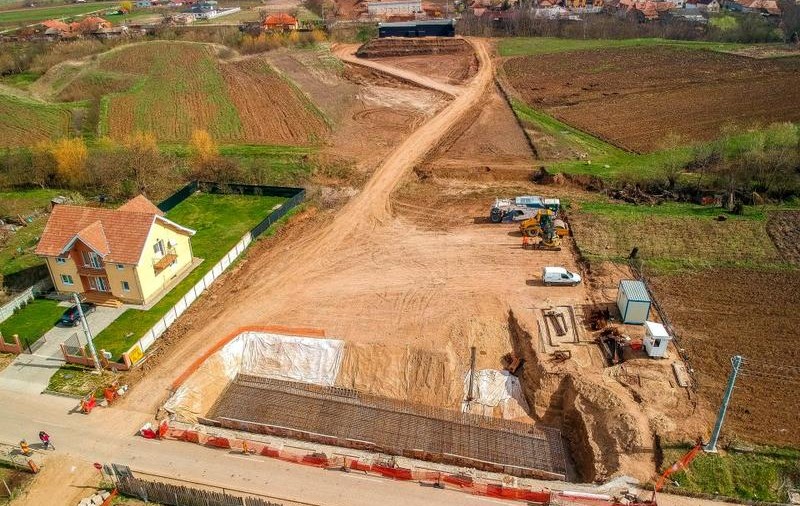 Două case au fost "uitate" pe traseul Autostrăzii A10 Sebeș-Turda. Lucrările ar putea fi sistate de proprietari