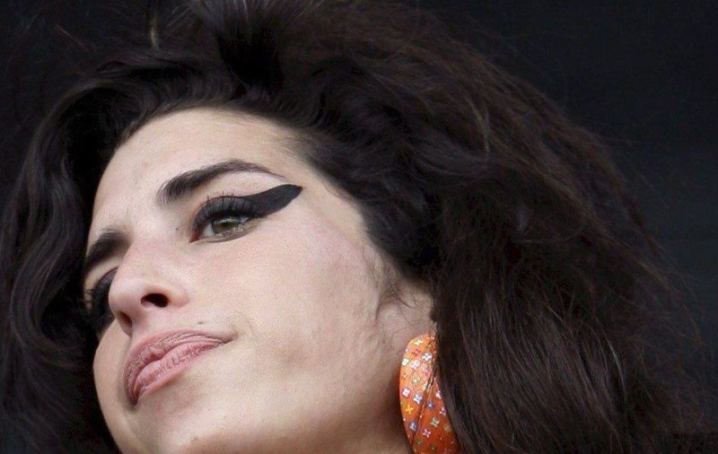 Amy Winehouse a apărut beată pe scenă la primul concert de revenire?