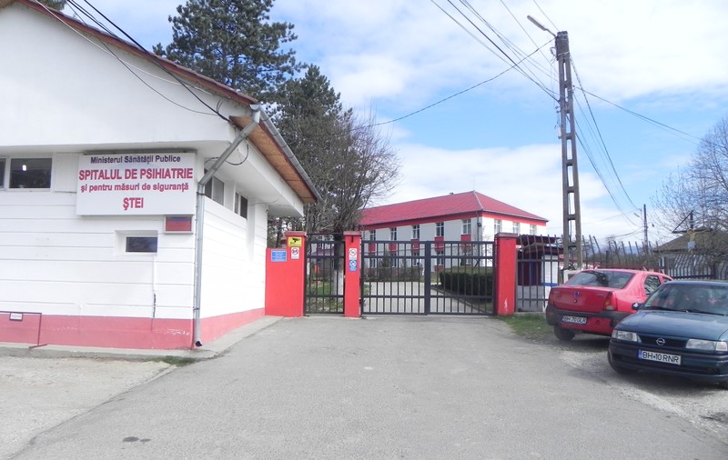 Asistentă medicală înjunghiată de un pacient, la un spital de psihiatrie din județul Bihor