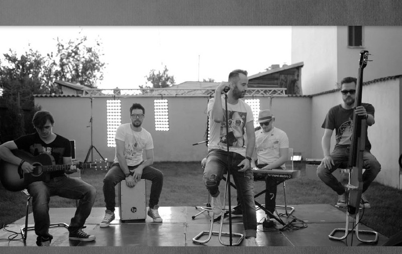 PREMIERĂ | The Colours lansează varianta acustică a piesei ”Two Of Us”